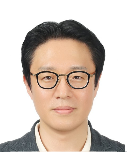 Woong Kim